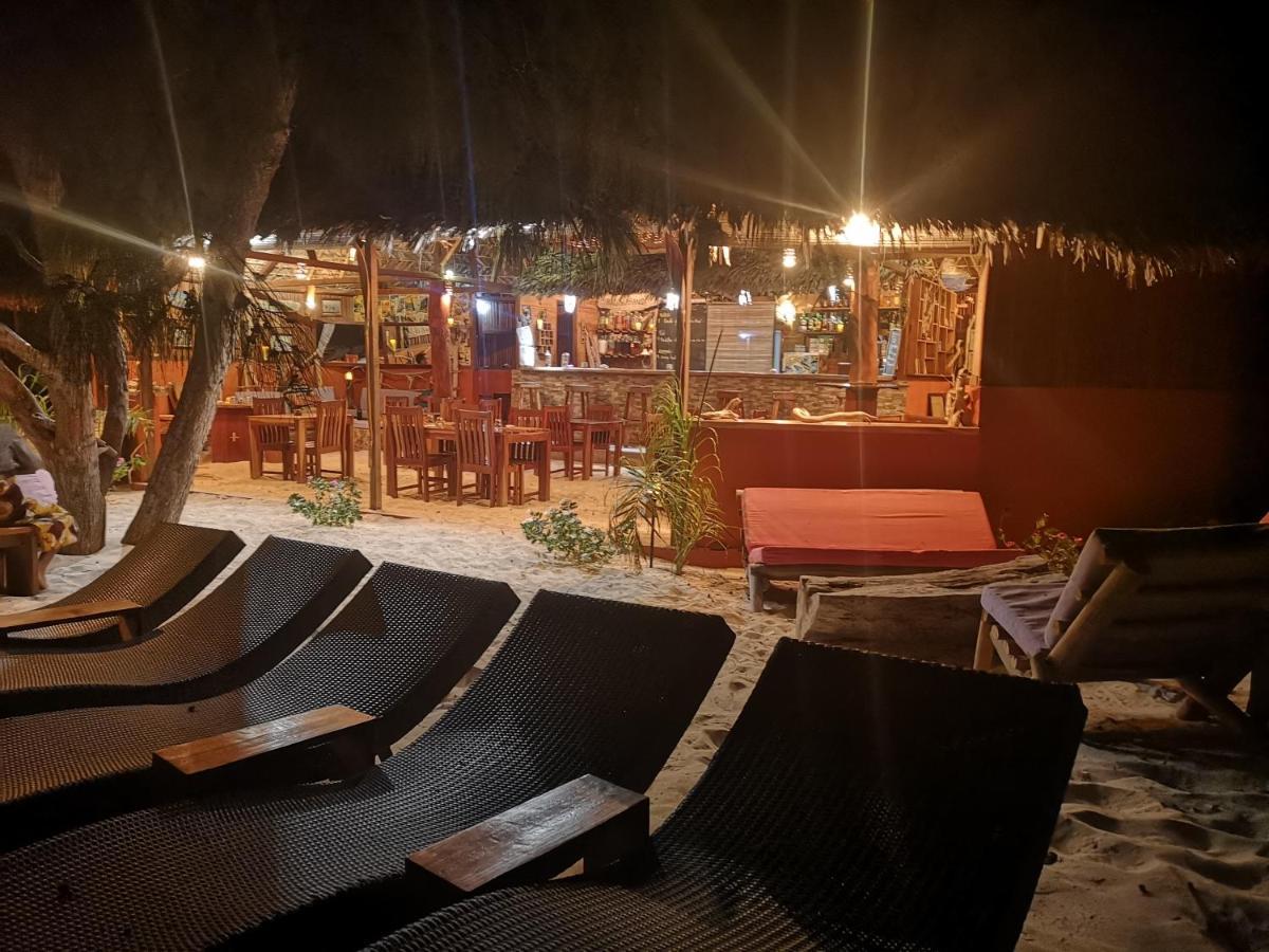 Ocean Lodge Kite & Windsurf Antsiranana Екстериор снимка
