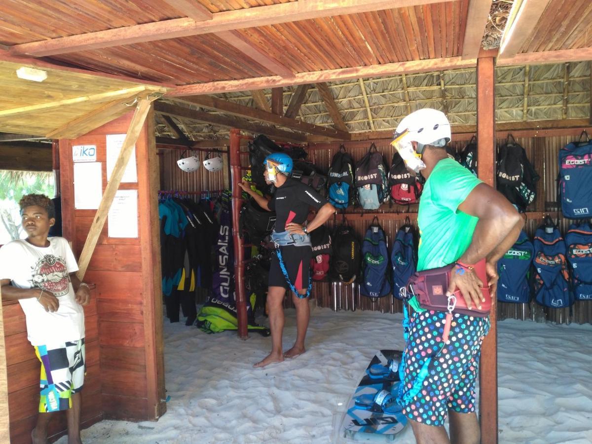 Ocean Lodge Kite & Windsurf Antsiranana Екстериор снимка