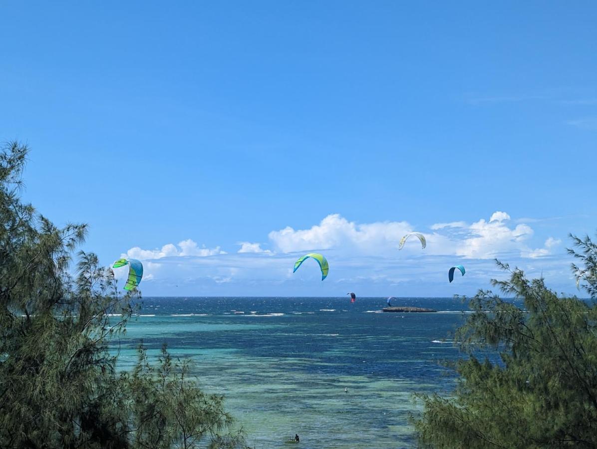 Ocean Lodge Kite & Windsurf Antsiranana Екстериор снимка