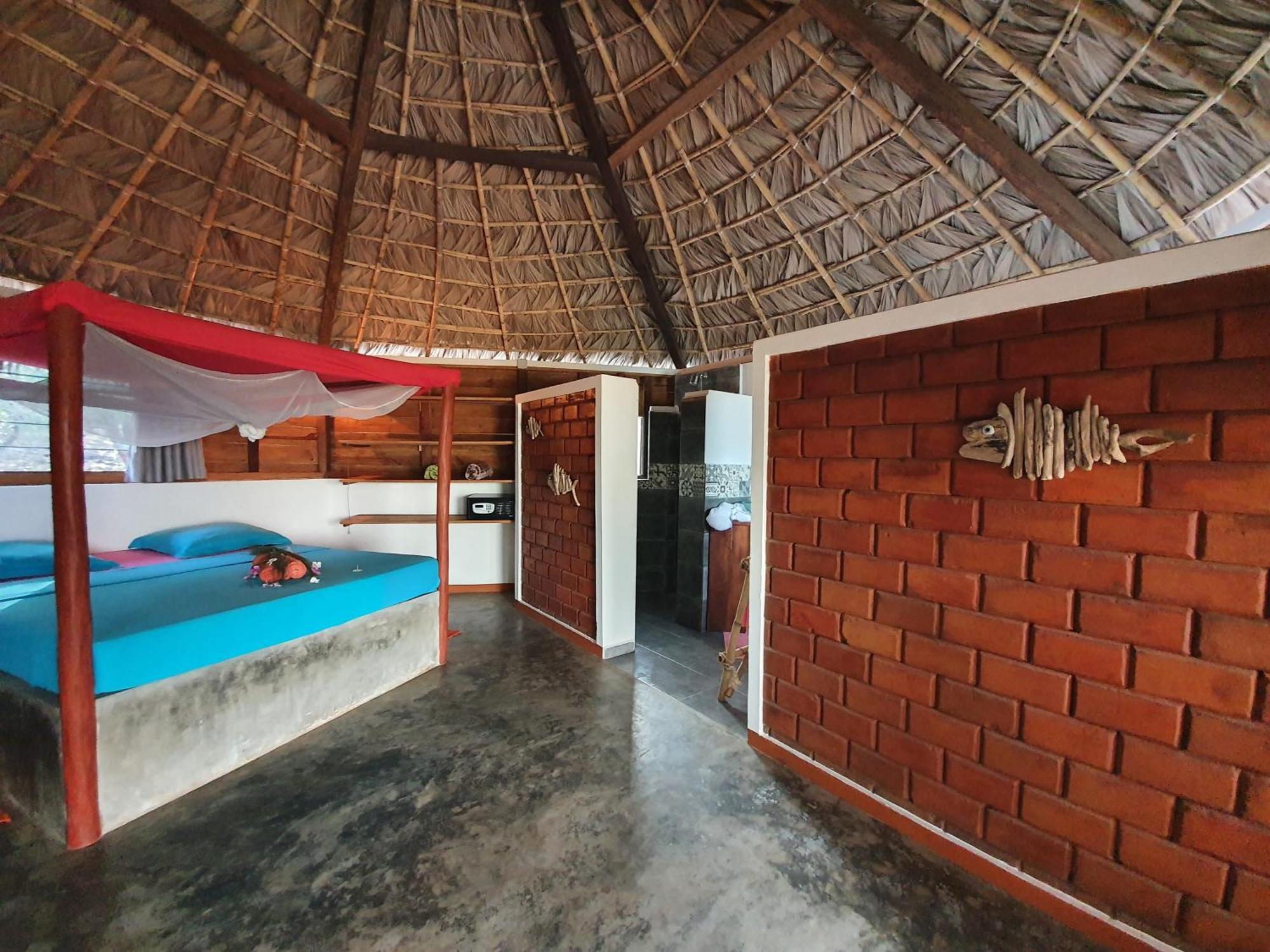 Ocean Lodge Kite & Windsurf Antsiranana Екстериор снимка