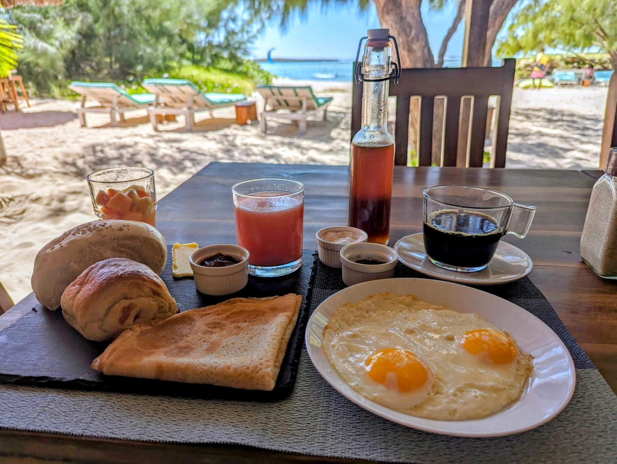 Ocean Lodge Kite & Windsurf Antsiranana Екстериор снимка