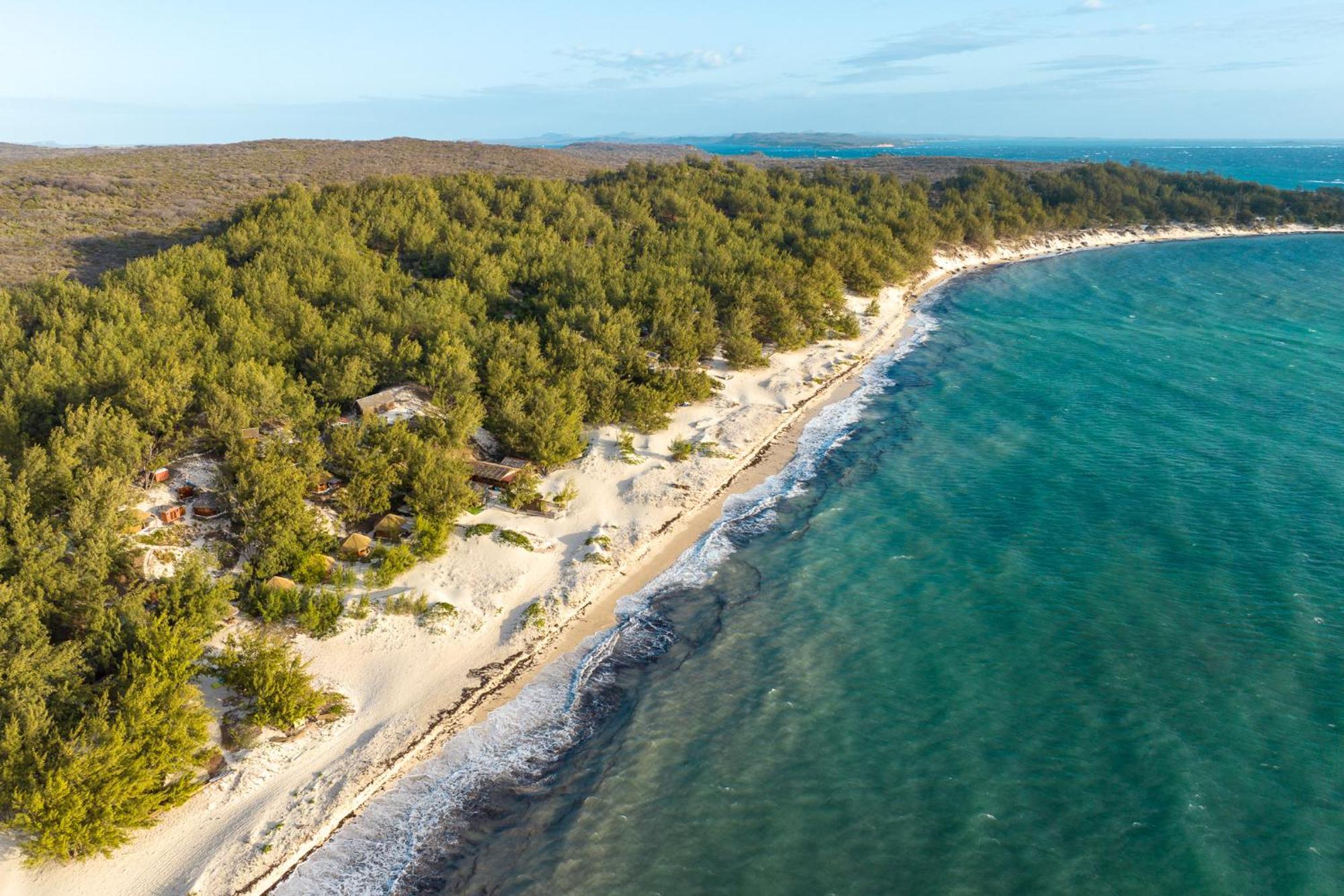 Ocean Lodge Kite & Windsurf Antsiranana Екстериор снимка